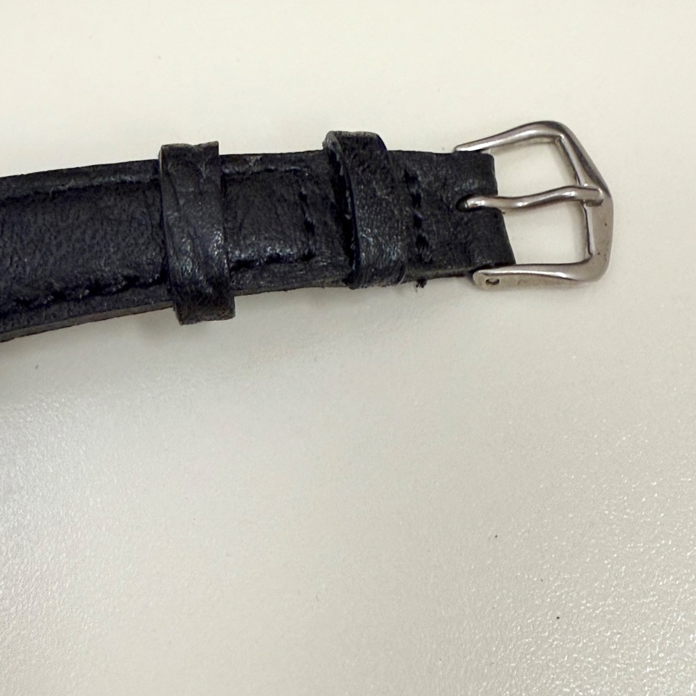 ✨ Vintage Fendi 210L Stainless Steel Watch – Excellent Condition! ✨ - Picture 6 of 11